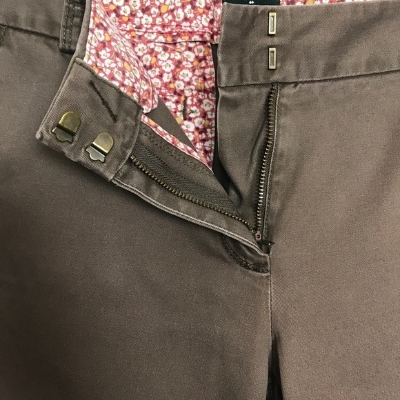 J. Crew Factory City Fit Stretch Khakis Size 8S - Picture 4 of 8